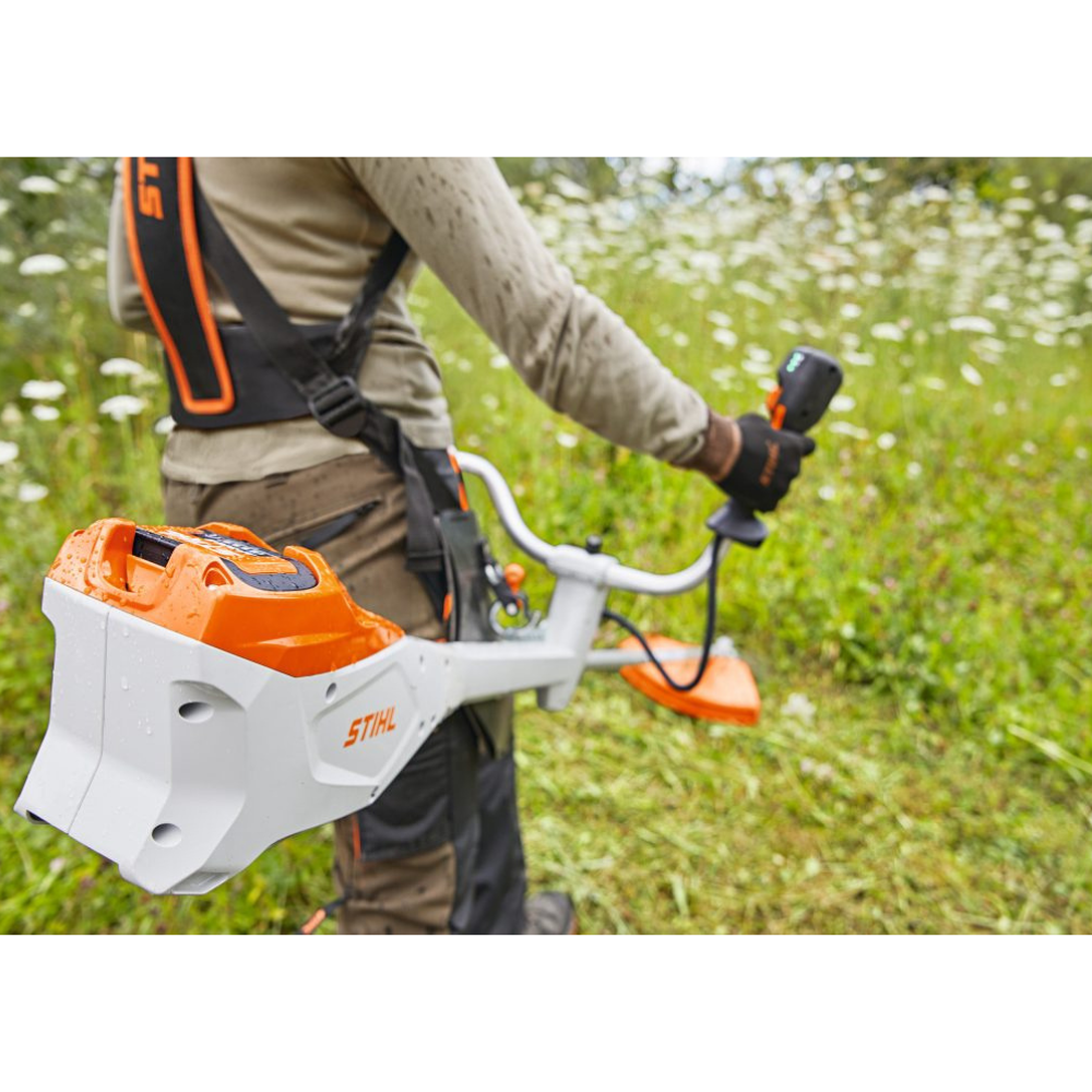 Motoguadaña profesional a batería STIHL FSA 135 (36 V, 16,5″, AP System)